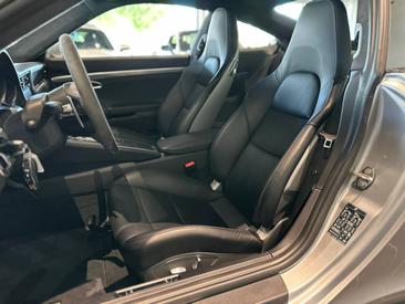 Porsche 991 II Carrera 4 S — photo 18