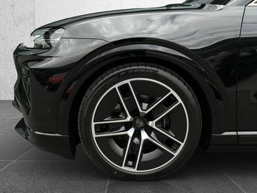 Porsche Cayenne E4 Turbo Electric — photo 6