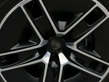 Porsche Cayenne E4 Turbo Electric — photo 12
