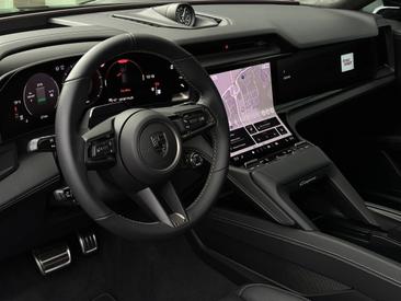 Porsche Cayenne E4 Turbo Electric — photo 13