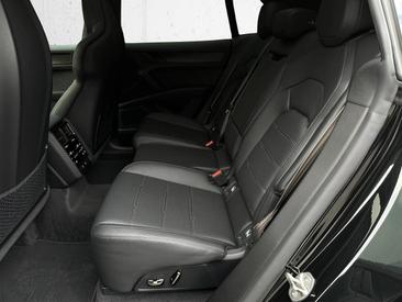 Porsche Cayenne E4 Turbo Electric — photo 14