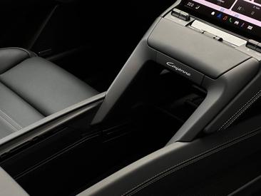 Porsche Cayenne E4 Turbo Electric — photo 17