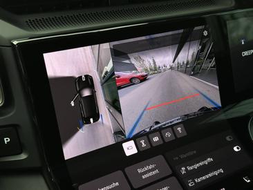 Porsche Cayenne E4 Turbo Electric — photo 27