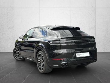 Porsche Cayenne III GTS Coupé — photo 3