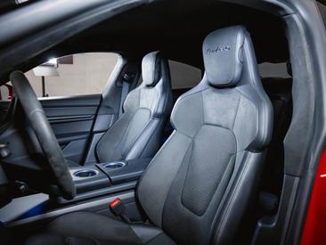 Porsche Taycan Turbo S — photo 16