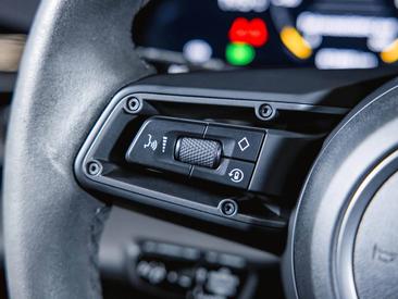 Porsche Taycan Turbo S — photo 32