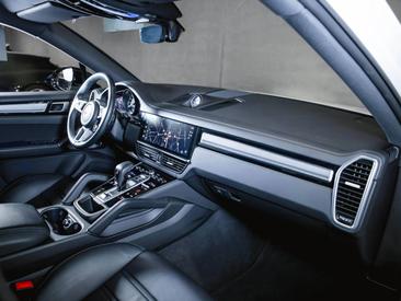 Porsche Cayenne III E-Hybrid Coupé Platinum Edition — photo 18