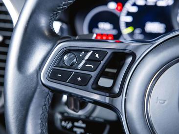 Porsche Cayenne III E-Hybrid Coupé Platinum Edition — photo 30
