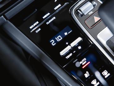 Porsche Cayenne III E-Hybrid Coupé Platinum Edition — photo 39