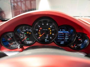 Porsche 991 I Carrera 4 Cabriolet — photo 18