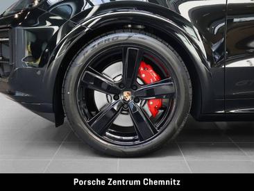 Porsche Cayenne III GTS Coupé — photo 6