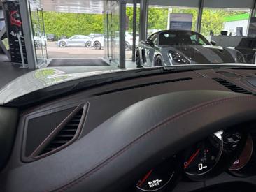 Porsche 991 II Turbo S Cabriolet — photo 24