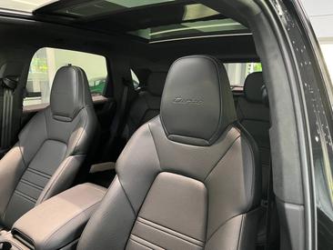 Porsche Cayenne III Turbo E-Hybrid — photo 18