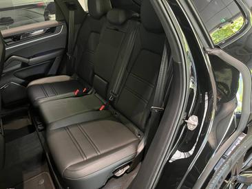 Porsche Cayenne III Turbo E-Hybrid — photo 19
