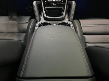 Porsche Cayenne III Turbo E-Hybrid — photo 21