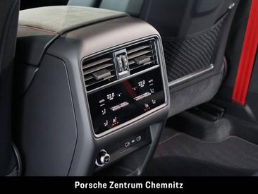 Porsche Cayenne III GTS Coupé — photo 37