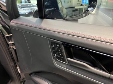 Porsche Cayenne III Turbo E-Hybrid — photo 27