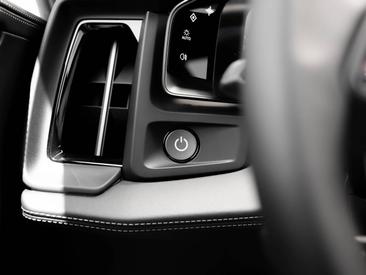 Porsche Cayenne E4 Turbo Electric — photo 34