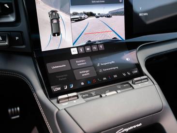 Porsche Cayenne E4 Turbo Electric — photo 42