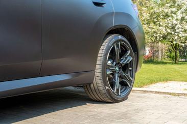 BMW X3 Individual M50 — photo 10