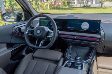 BMW X3 Individual M50 — photo 13
