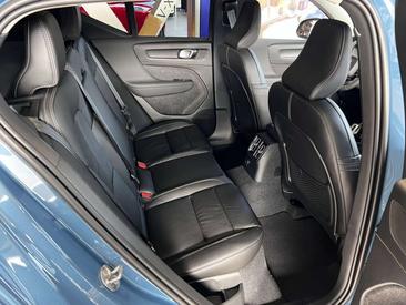 Volvo XC40 T5 Recharge Plus — photo 10