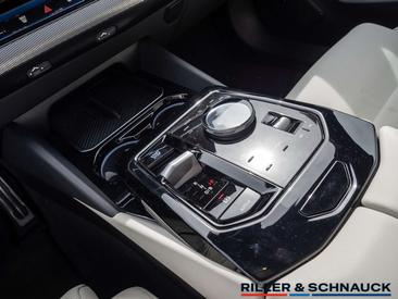 BMW I5 M60 XDrive — photo 14