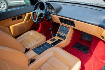 Ferrari Mondial T — photo 17