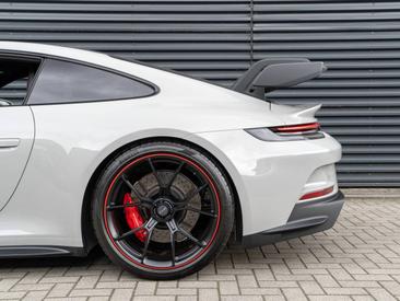 Porsche 911 GT3 — photo 16