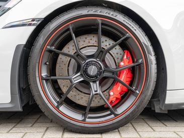 Porsche 911 GT3 — photo 30