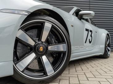 Porsche 911 Sport Classic — photo 14