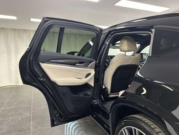 BMW X4 M M Sport 40d — photo 14