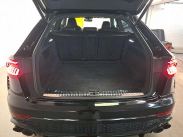 Audi RSQ8 4.0 TFSI — photo 15