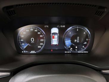Volvo XC60 B4 R-Design — photo 5