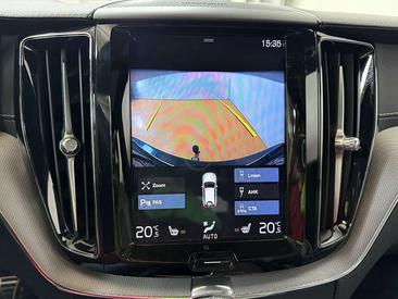 Volvo XC60 B4 R-Design — photo 8