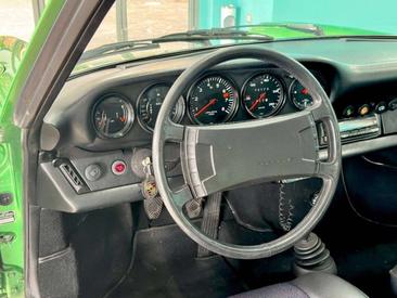 Porsche 930 Carrera — photo 12
