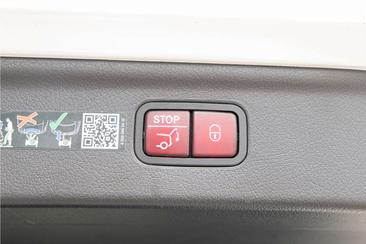 Mercedes EQE 500 Premium — photo 28