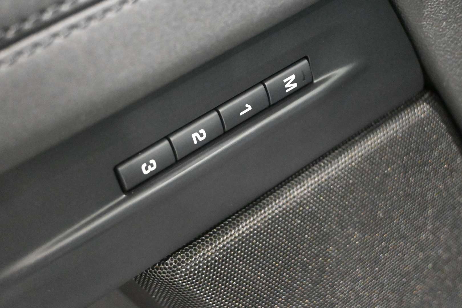 Land Rover Range Rover Evoque P300e HSE R-Dynamic - 2023 - Joinsteer - #37