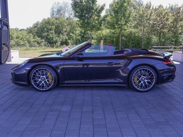 Porsche 911 Cabriolet Turbo S — photo 2