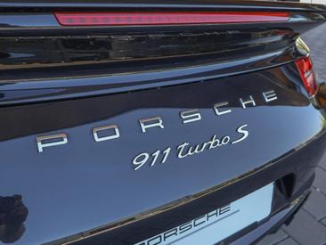 Porsche 911 Cabriolet Turbo S — photo 12