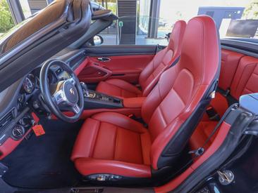 Porsche 911 Cabriolet Turbo S — photo 20