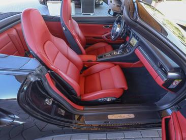 Porsche 911 Cabriolet Turbo S — photo 22
