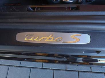 Porsche 911 Cabriolet Turbo S — photo 27
