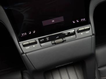 Porsche Cayenne III Turbo Electric — photo 15