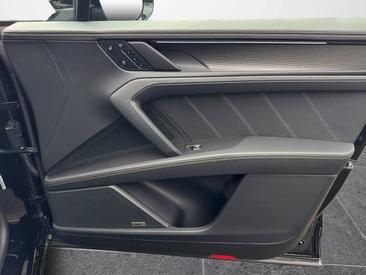 Porsche Cayenne III Turbo Electric — photo 17