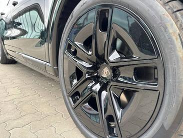 Porsche Cayenne III Turbo Electric — photo 19