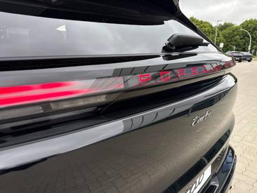 Porsche Cayenne III Turbo Electric — photo 24