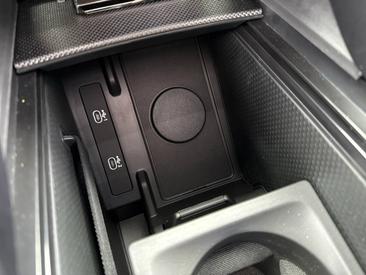 Porsche Cayenne III Turbo Electric — photo 35