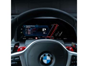 BMW XM 50e — photo 12