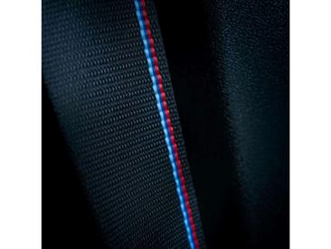 BMW XM 50e — photo 16